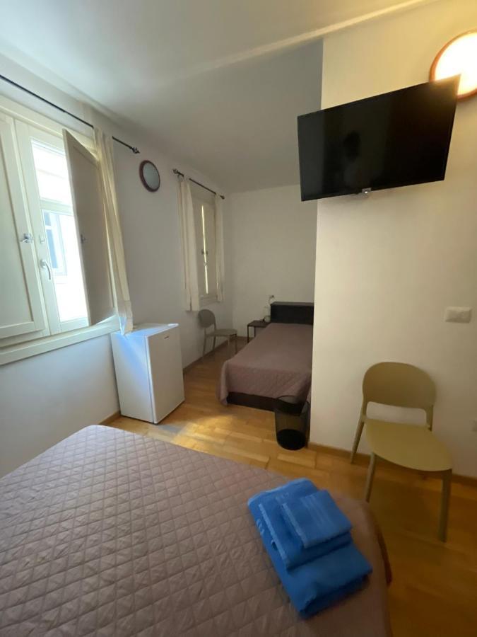 Il Vicoletto Guest House Порто-Торрес Экстерьер фото